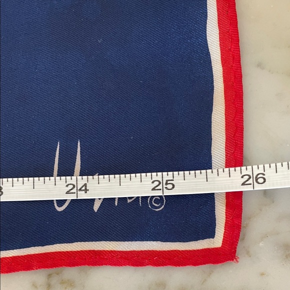 VERA NEUMANN Vintage Vibrant Colorblock Silky Square Scarf - Picture 15 of 16